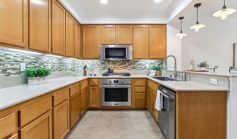 8301 Rio San Diego Dr 26, San Diego, CA 92108
