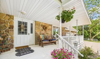 16714 Queens Rd, Avon, MN 56310
