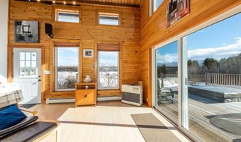 12 Laurence Way, Falmouth, ME 04105