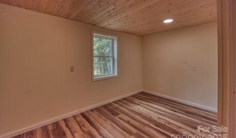 107 Riverview Dr, Asheville, NC 28806