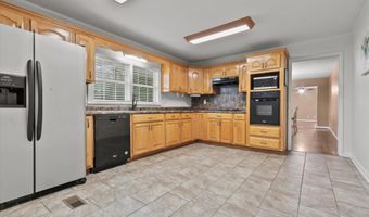 815 Martling Rd, Albertville, AL 35951