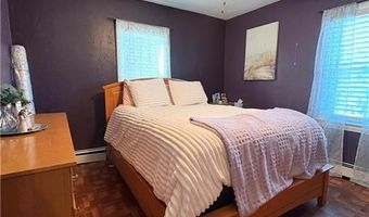 92 Irons Ave, Johnston, RI 02919