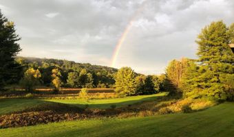 167 Country Club Ln, Amsterdam, NY 12070