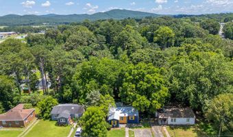 428 PINE Ln, Anniston, AL 36206
