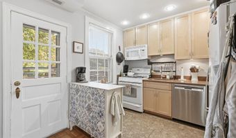 2700 13TH Rd S 510, Arlington, VA 22204