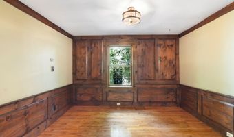 76 Spruce St, Brattleboro, VT 05301