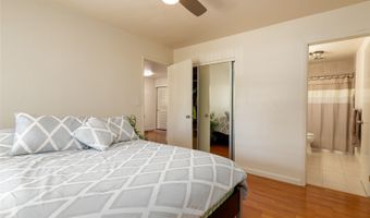 239 Mananai Pl 54F, Honolulu, HI 96818