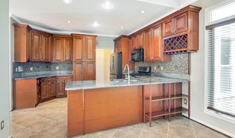 21102 RAINTREE Ct, Ashburn, VA 20147