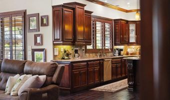 2882 Conestoga Cir, Alpine, CA 91901