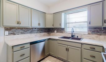 6212 FLORIDA Cir W, Apollo Beach, FL 33572