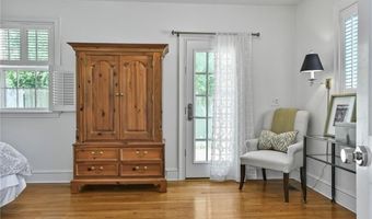 397 Gibbs Ave Ch, Newport, RI 02840