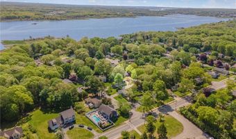 5 Indigo Rd, Barrington, RI 02806