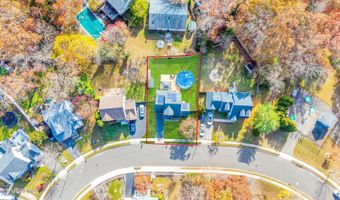 21 Shelli Ter, Barnegat, NJ 08005