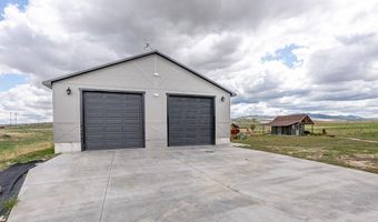 161 Snake River Dr, American Falls, ID 83211