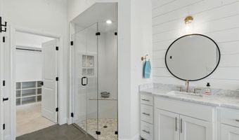 4895 Upper Denton Rd, Weatherford, TX 76085