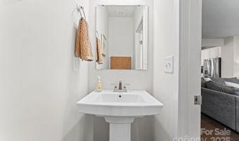 3003 Salix Bend Dr, Charlotte, NC 28205