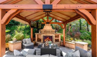 6658 Thrasher Pl, Carlsbad, CA 92011