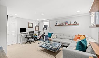1610 SUTER St, Alexandria, VA 22314