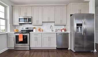 304 BROADWAY 407, Bayonne, NJ 07002