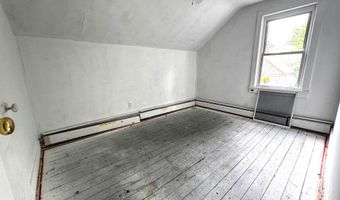 127 Dewey St, Bennington, VT 05201