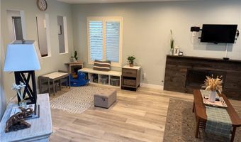 406 E Ctr, Anaheim, CA 92805