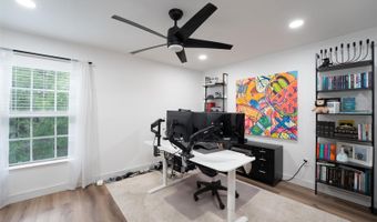 496 W PAR St 4, Orlando, FL 32804