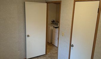 16 W Wasson Rd 19, Amboy, IL 61310