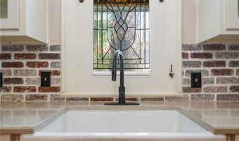 531 Thomaston St, Barnesville, GA 30204