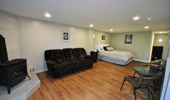17 Village W Dr 11, Bristol, NH 03222