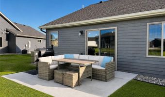 214 Woolgrass Way, Avon, MN 56310