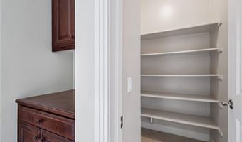 1908 Hazel Nut Ct, Agoura Hills, CA 91301