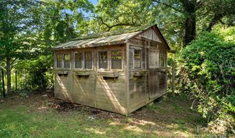 15 Deaver Dr, Asheville, NC 28806