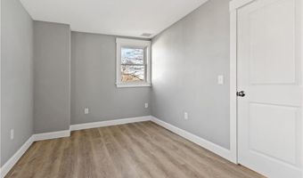 88 Burton St, Bristol, RI 02809