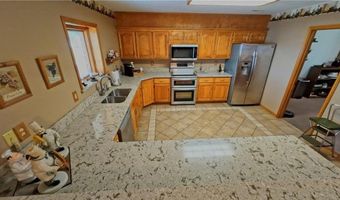 1000 Lake Viking Ter, Altamont, MO 64620