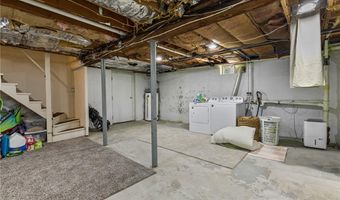 1958 Cranston St, Cranston, RI 02920