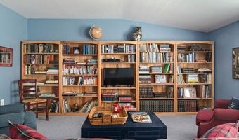 10 SAILORS Way, Annapolis, MD 21403