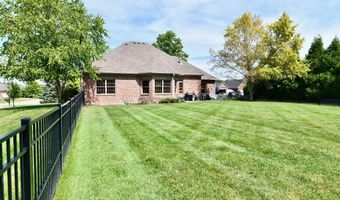 355 Connecticut Cir, Indianapolis, IN 46217