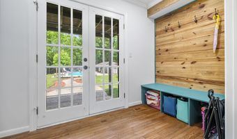 827 CREEK Trl, Anniston, AL 36206