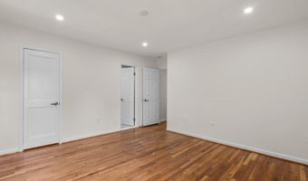 8815 TUCKERMAN Ln, Potomac, MD 20854