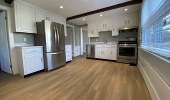 94 Hale St 1, Beverly, MA 01915