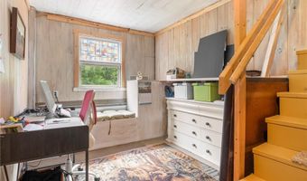 860 Centerville Rd, Warwick, RI 02886