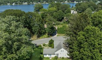 75 Markwood Dr, Barrington, RI 02806