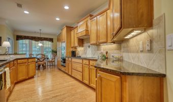 1231 WATER FRONT Rd, Greensboro, GA 30642