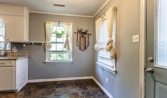 205 Lombardy St, Appomattox, VA 24522