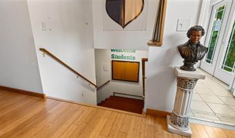 1520 Union St, Bangor, ME 04401