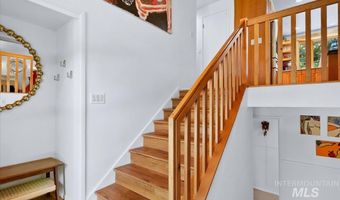 2921 N Arran Ct, Boise, ID 83702