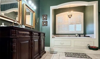 600 Techeview Dr, Berwick, LA 70342