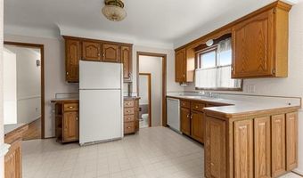 25542 W Warren St, Dearborn Heights, MI 48127