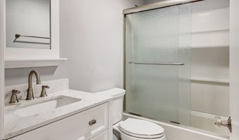 4 E 20TH St, Barnegat Light, NJ 08006