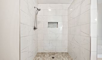 723 York View Dr, Auburn, GA 30011